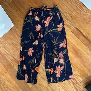 LOFT Flower Cropped Pants